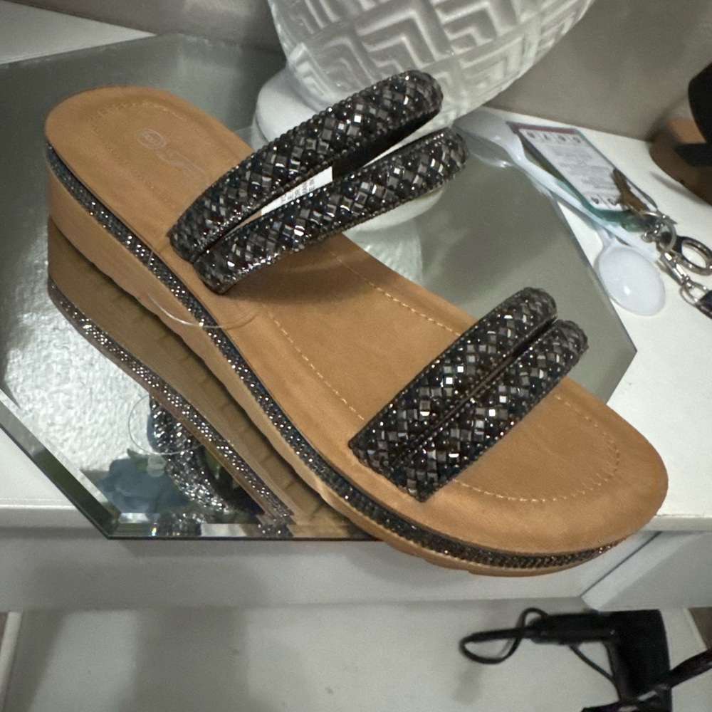 Link Tan Footbed Black Beaded Double-Strap Wedge Sandals